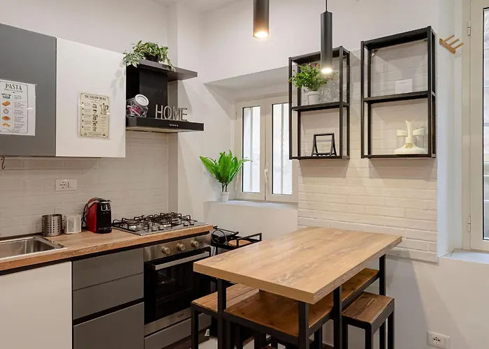 Bed and breakfast Ruggieri Roma-metro C A 4 Fermate Dal Colosseo 4*